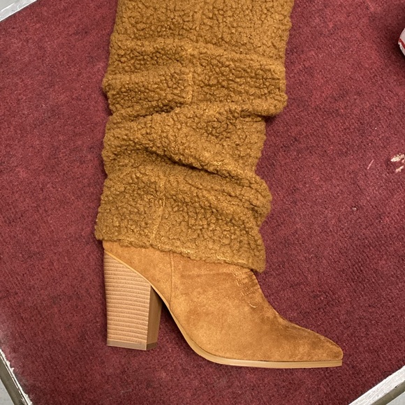 🍀St Patrick’s Sale🍀BrownBeauties NEW Bounty FauxFur Sherpa TallHeeled Boots NIB - Picture 9 of 15